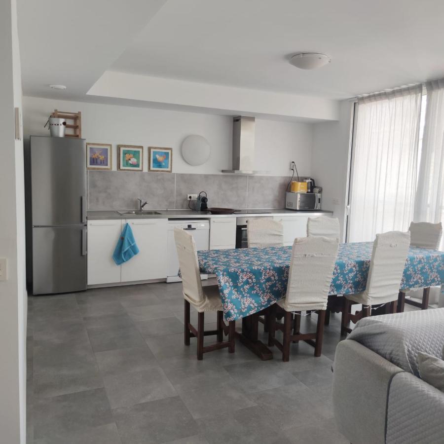 Apartment Close To The Beach With Free Parking บาดาโลนา ภายนอก รูปภาพ