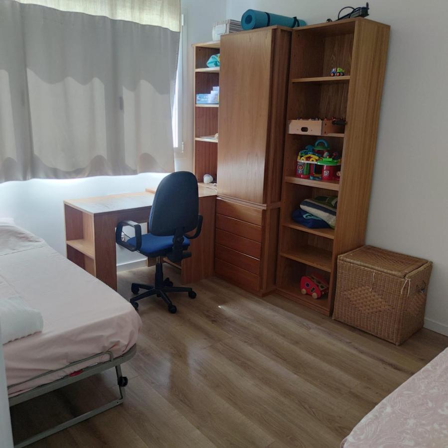 Apartment Close To The Beach With Free Parking บาดาโลนา ภายนอก รูปภาพ